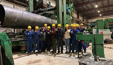 华欣诚出口美国3200mm高等级螺旋焊管机组